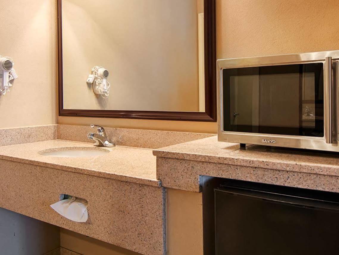Best Western Forest Inn Franklin Esterno foto